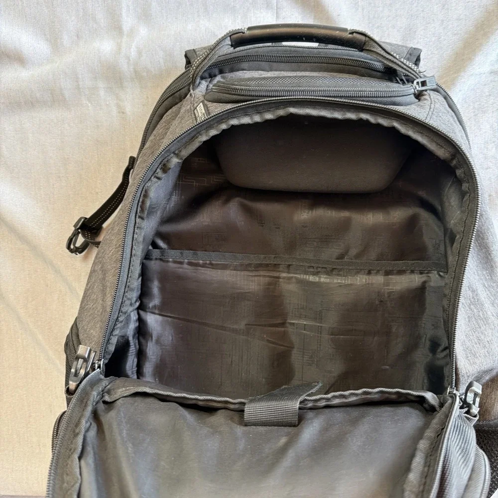 OGIO Prospect Tech Vault Airflow Laptop Backpack Charcoal Black Red Excellent